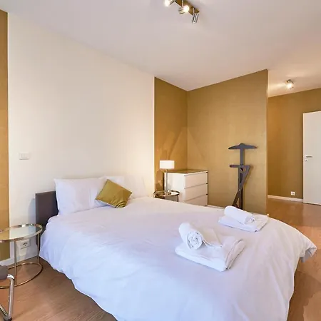 Apartament Entrecampos 63 Lizbona