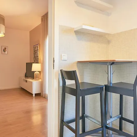 Apartament Entrecampos 63 *